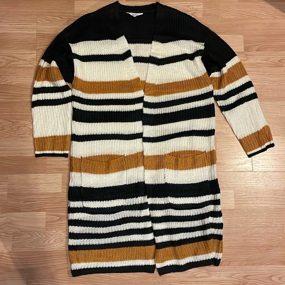 Womans, Long Sweater, Amaryllis, brand new without tags